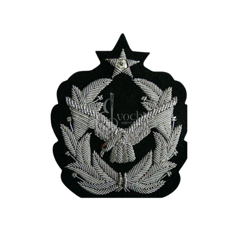 EXCELLENT EAGLE STAR HANDMADE EMBROIDERED SILVER BULLION FASHION LUXURY BADGE
